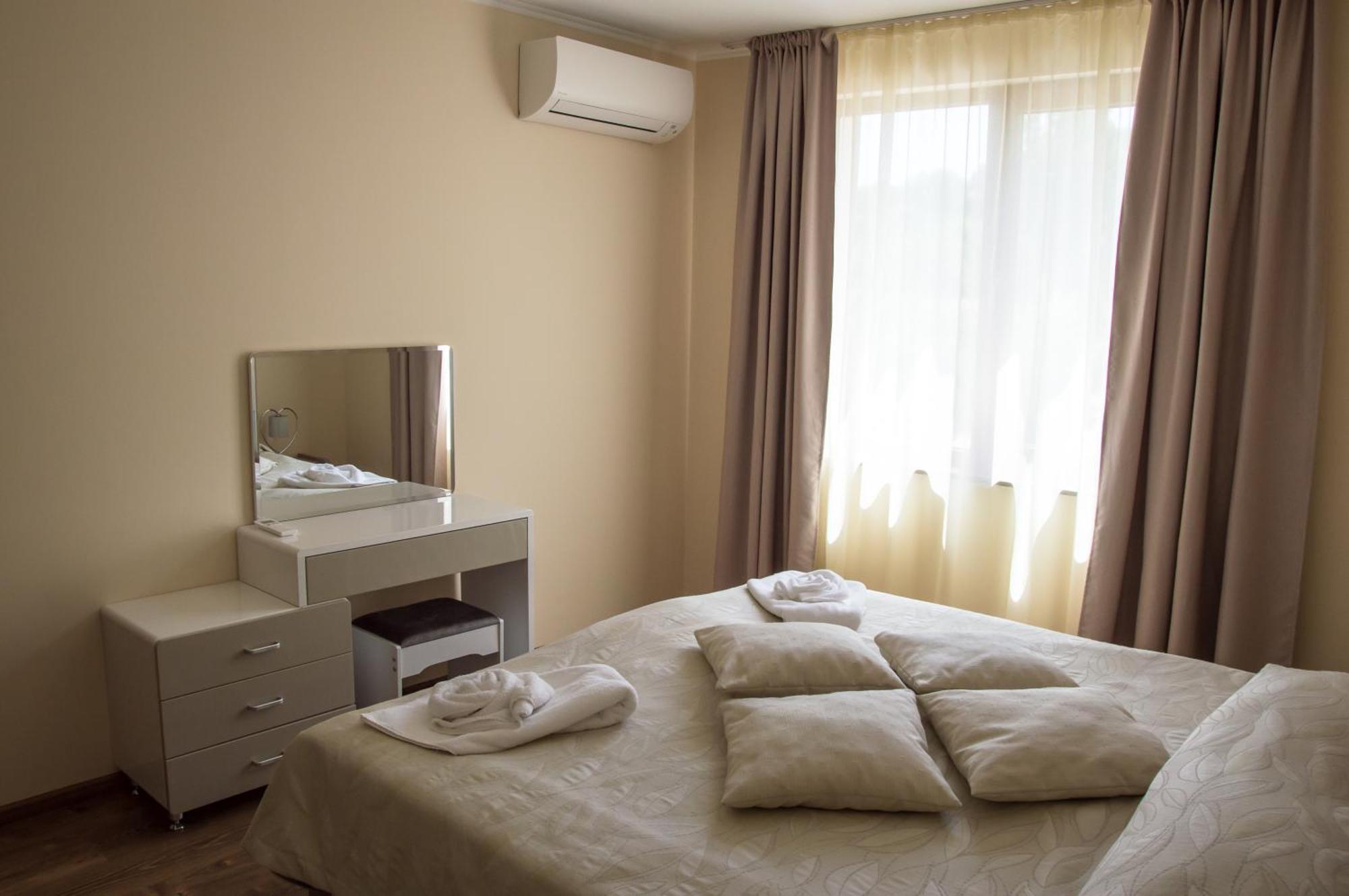 Long Beach Resort Shkorpilovtsi Ruang foto