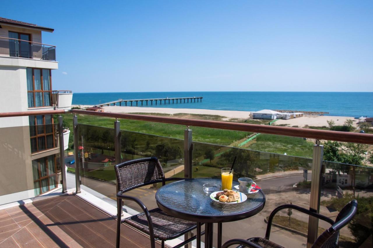 Long Beach Resort Shkorpilovtsi Bagian luar foto